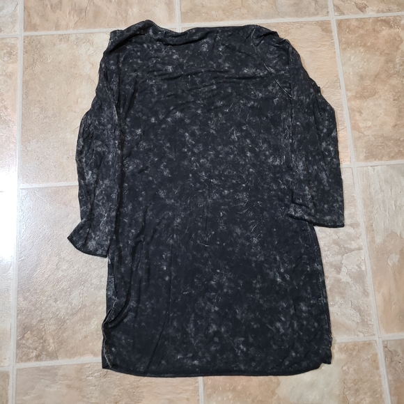 POL Shirt - Picture 2 of 4